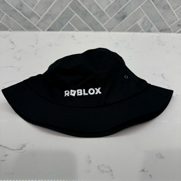 Roblox Bucket Hat - Picture 2 of 5